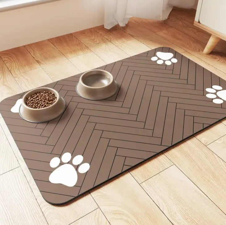 Alfombrilla Absorbente de Secado Rápido para el Comedero – Marrón / 30×40 cm