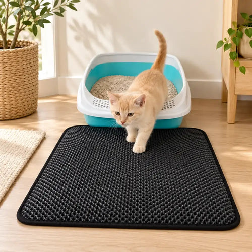 Alfombrilla Atrapa Arena para el Arenero del Gato en uso
